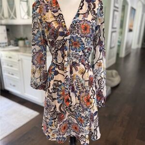 Betsey Johnson- puff sleeve v-neck dress